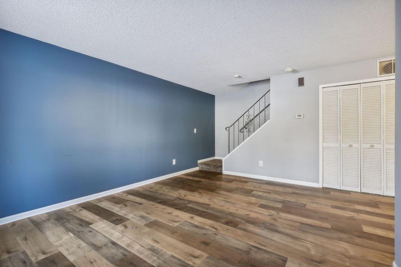13517 Zenith Ln, Eden Prairie, MN 55346