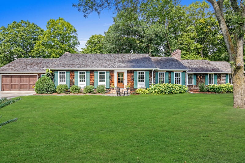 4700 Eastwood Cir, Minnetonka, MN 55345