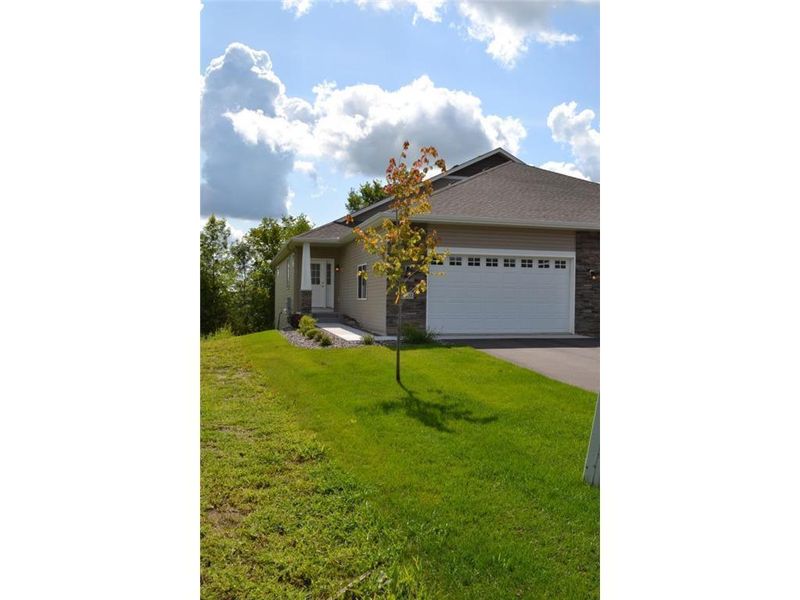 6050 Boulder Ridge Dr, Rockford, MN 55373