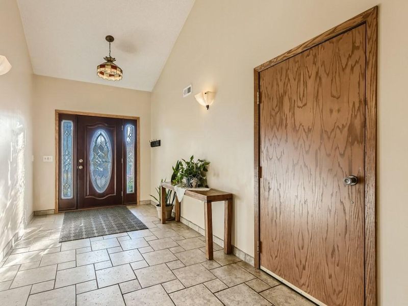 2631 Deer Hill Rd, Long Lake, MN 55356