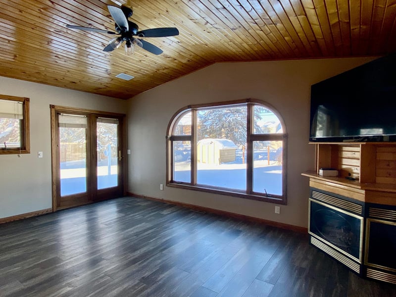 1404 3rd Ave S, Wheaton, MN 56296
