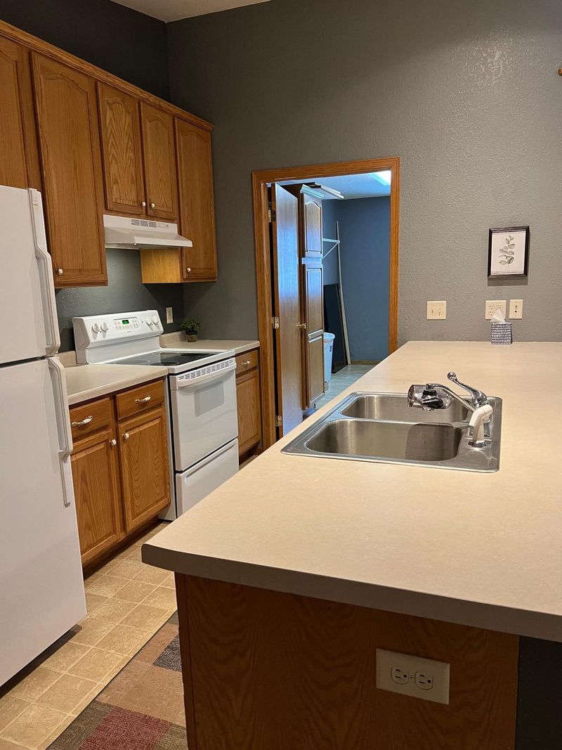 140 Church Ave, Green Isle, MN 55338