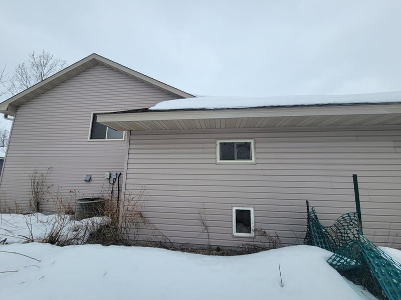 17711 308th St, Shafer, MN 55074