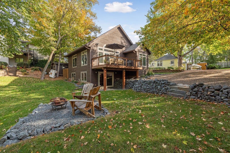 2401 Black Lake Rd, Spring Park, MN 55384