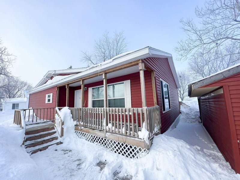 305 N Seney Ave, Rushmore, MN 56168
