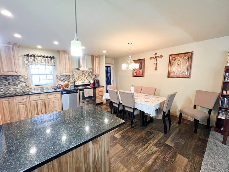 305 N Seney Ave, Rushmore, MN 56168