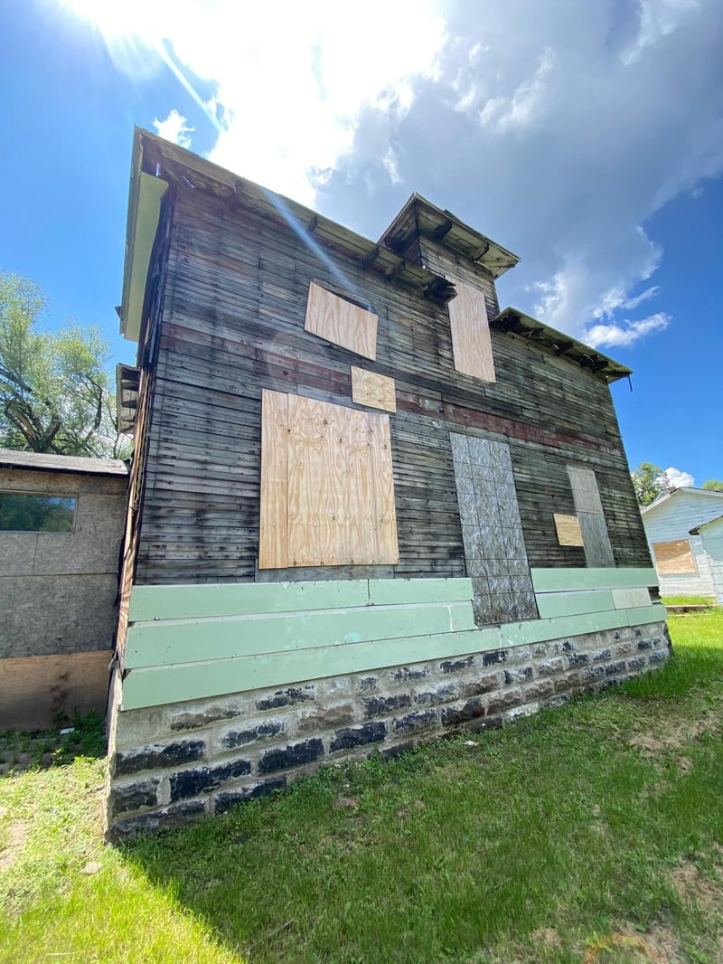 3717 W 6th St, Duluth, MN 55807