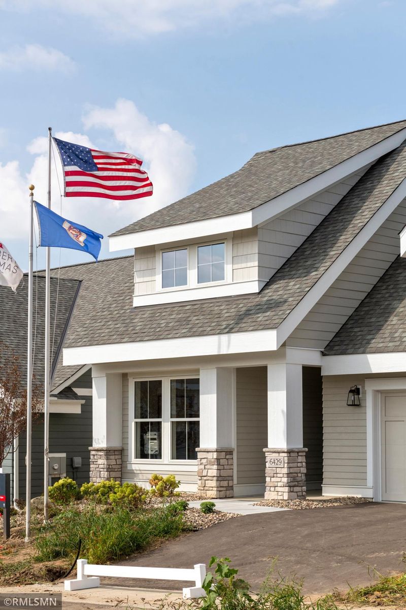 6429 Harvest Trl, Chaska, MN 55318