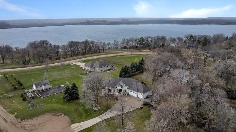11566 199th Cir, Silver Lake, MN 55381