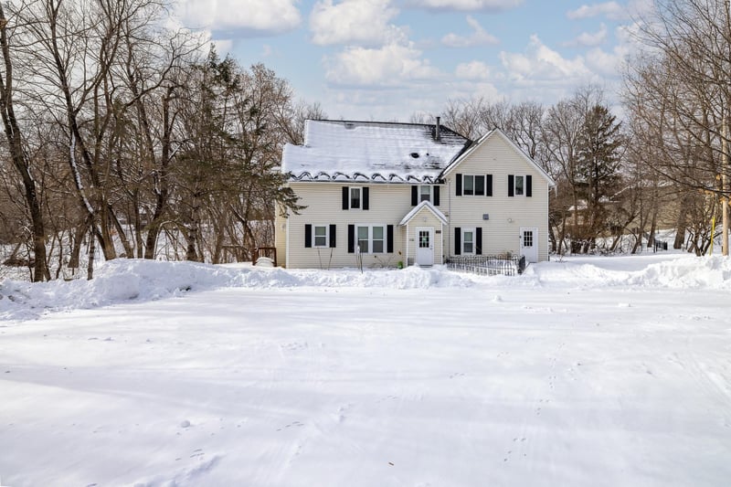 7170 Bryant Lake Dr, Eden Prairie, MN 55344