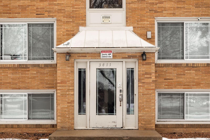3411 15th Ave S, Minneapolis, MN 55407