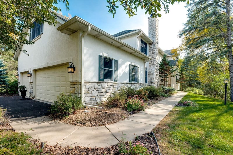 6060 Woodchuck Cir, Lino Lakes, MN 55110
