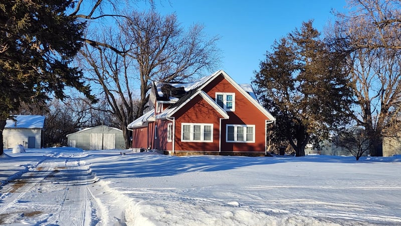5065 80th St SE, Maynard, MN 56260