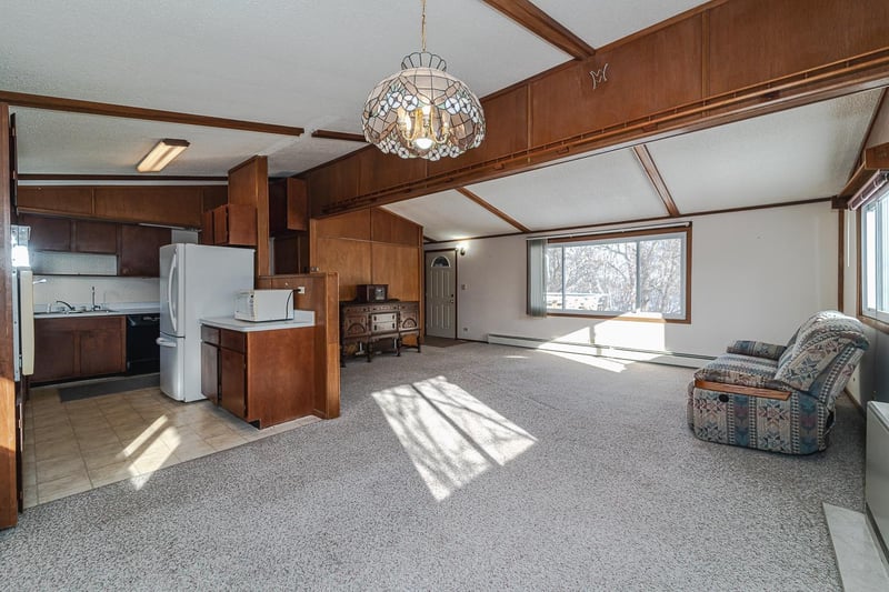514 Cutler Hill Rd, Welch, MN 55089