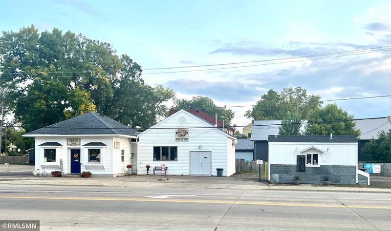 100 Parker Ave W, Dassel, MN 55325