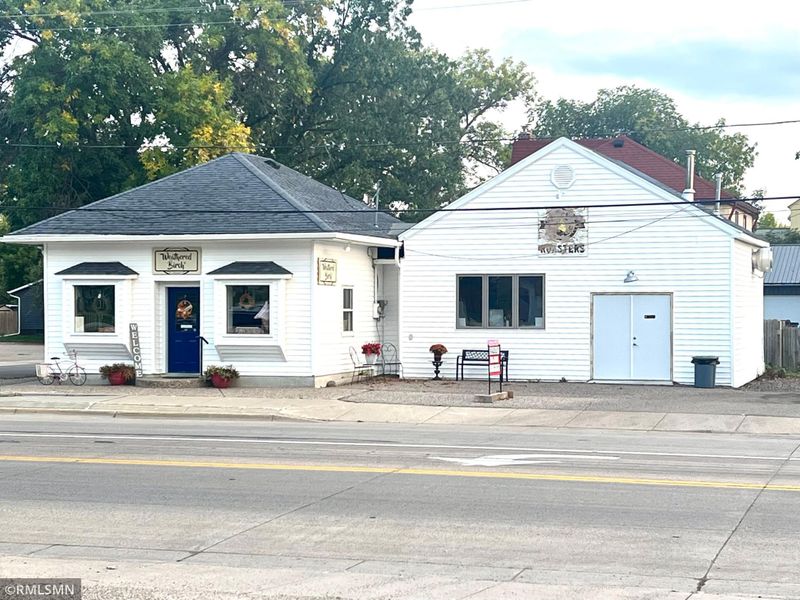 100 Parker Ave W, Dassel, MN 55325