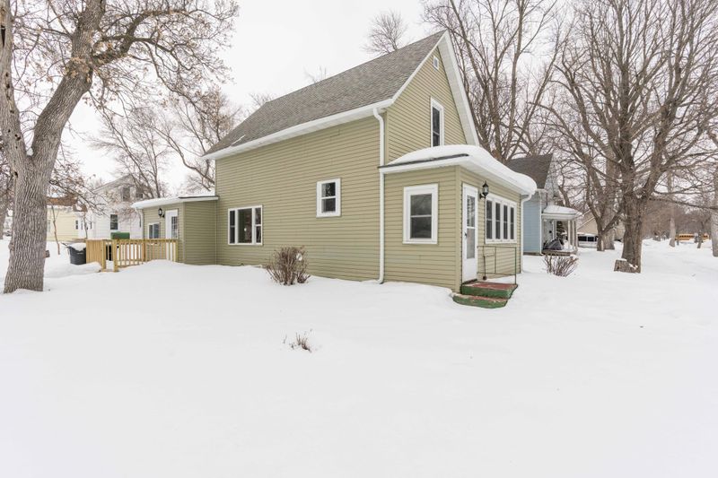 510 W 7th St, Morris, MN 56267
