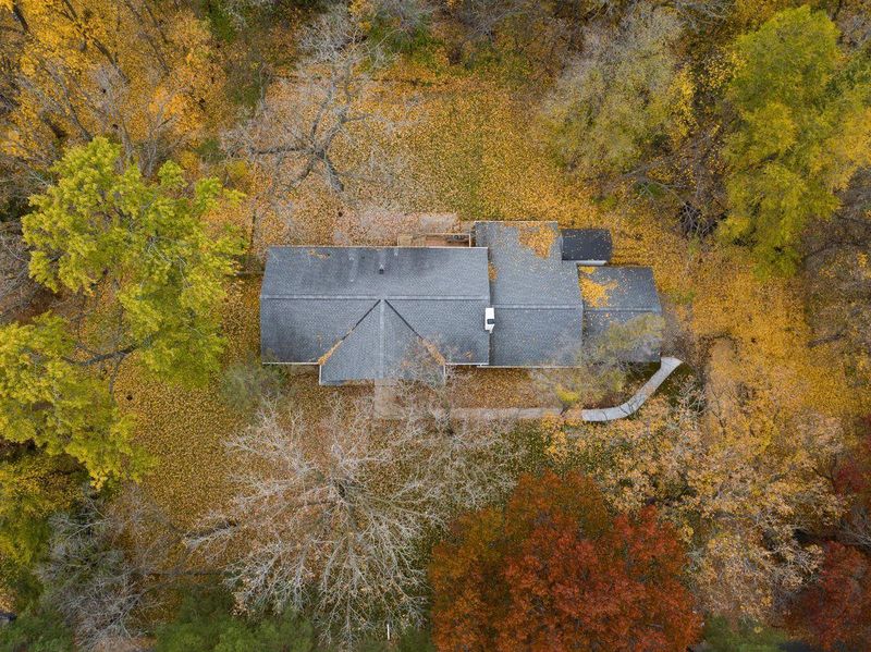 6902 Kingston Dr, Eden Prairie, MN 55346