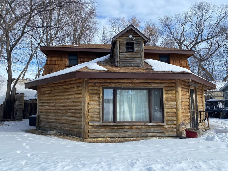33894 Shady Oak Dr, Clinton, MN 56225