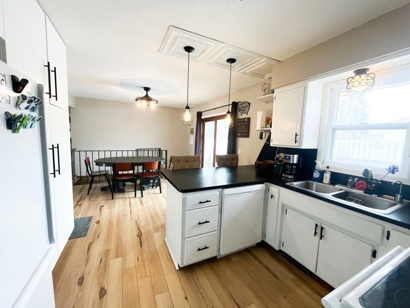 1762 Shakopee Ave E, Shakopee, MN 55379
