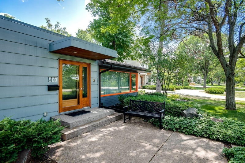 434 Mississippi River Blvd S, Saint Paul, MN 55105