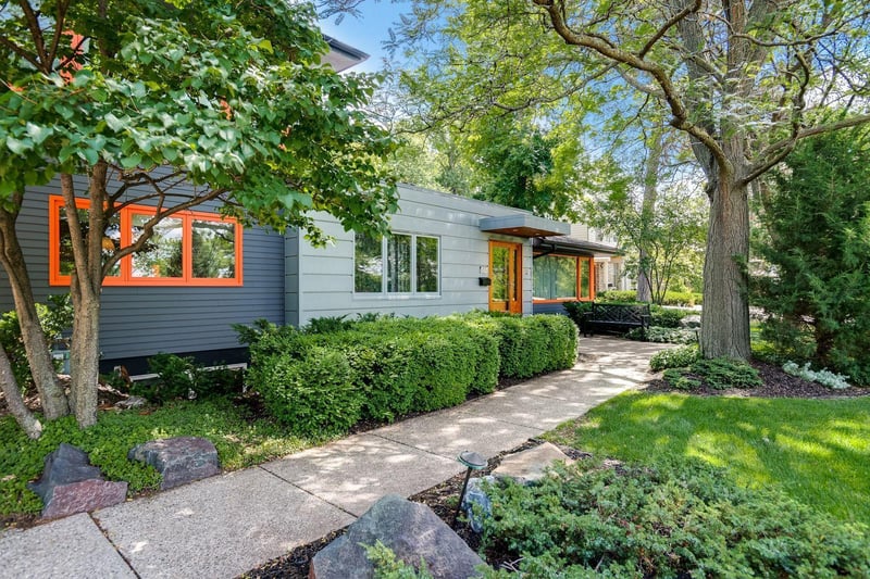 434 Mississippi River Blvd S, Saint Paul, MN 55105