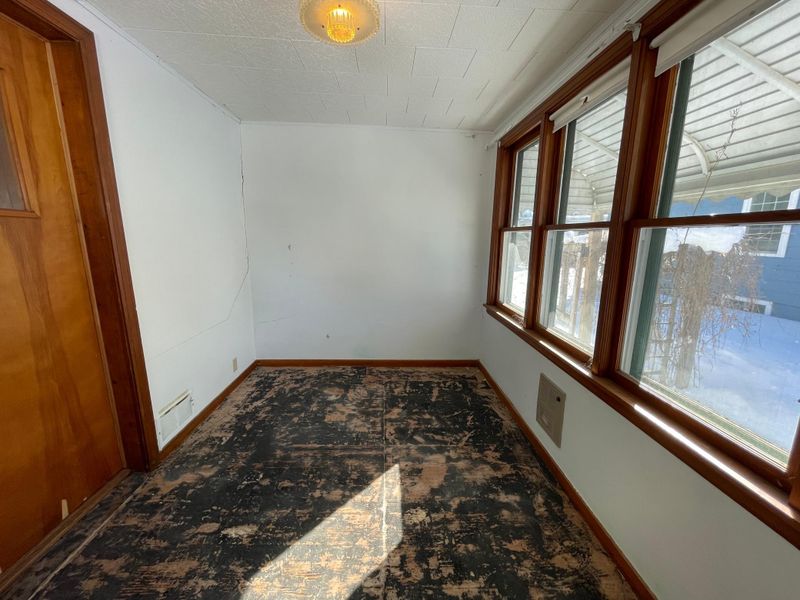 402 E 9th St, Morris, MN 56267