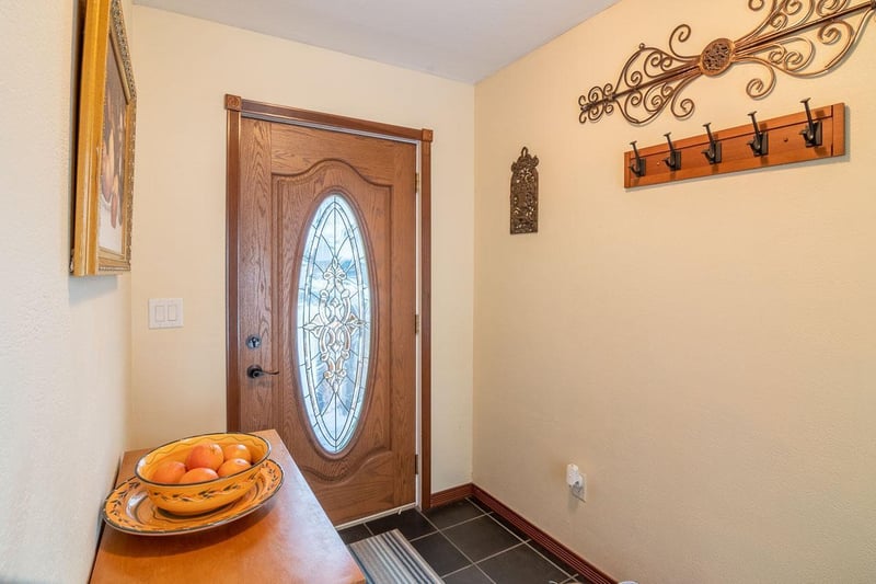 228 Guilford Rd, Hoyt Lakes, MN 55750