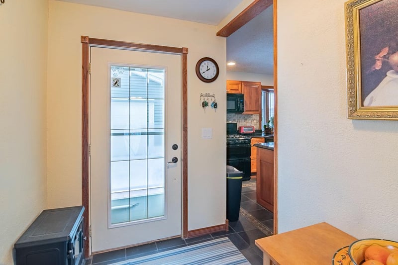 228 Guilford Rd, Hoyt Lakes, MN 55750