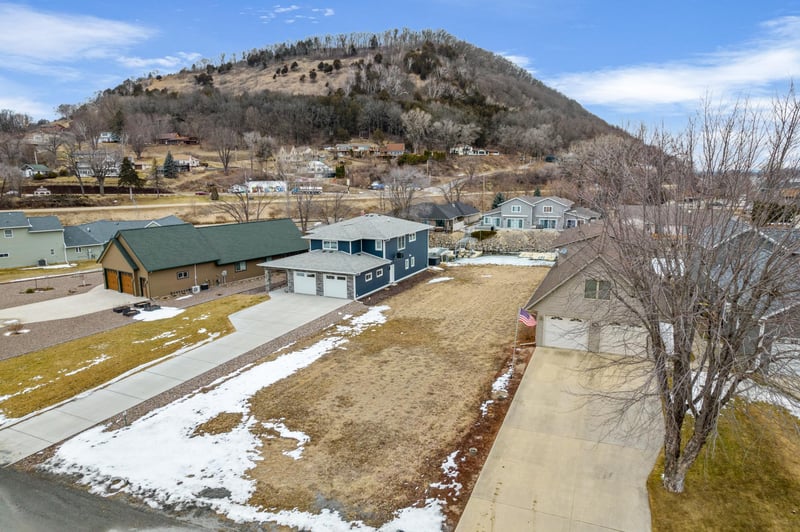 299 Marina Dr, Brownsville, MN 55919