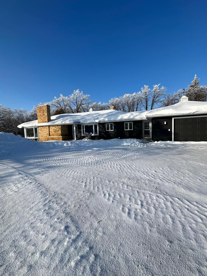 411 Cleveland Ave E, Karlstad, MN 56732