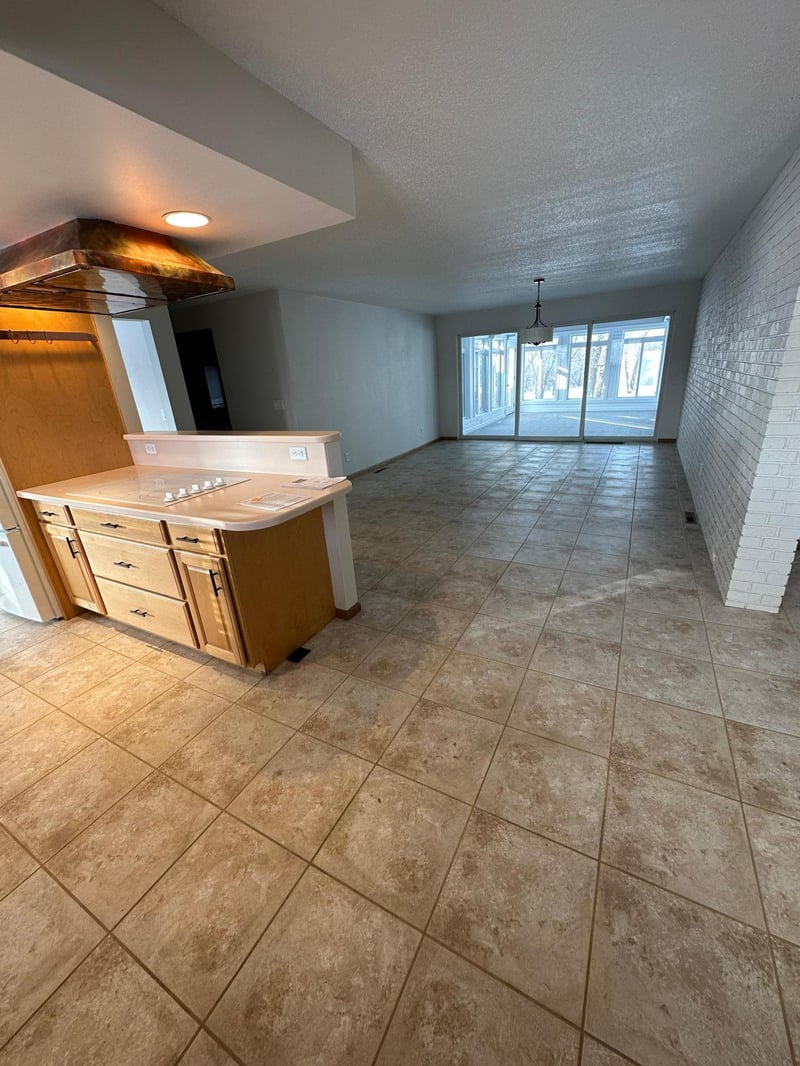 411 Cleveland Ave E, Karlstad, MN 56732