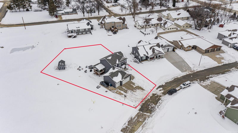 500 3rd St SE, Hayfield, MN 55940