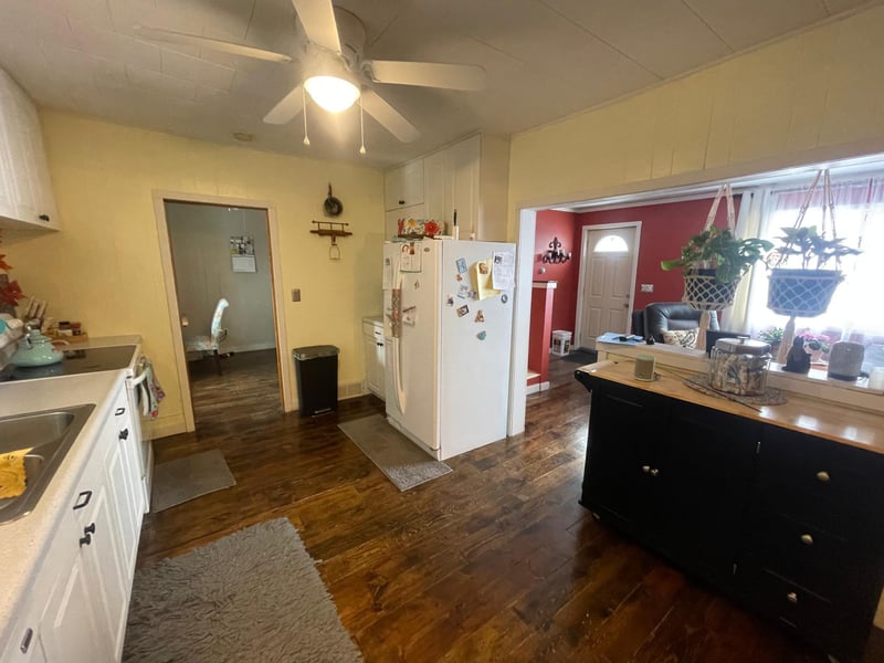 114 W Martin St, Lewisville, MN 56060