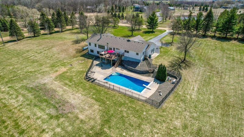 5078 Salem Ln, Loretto, MN 55357