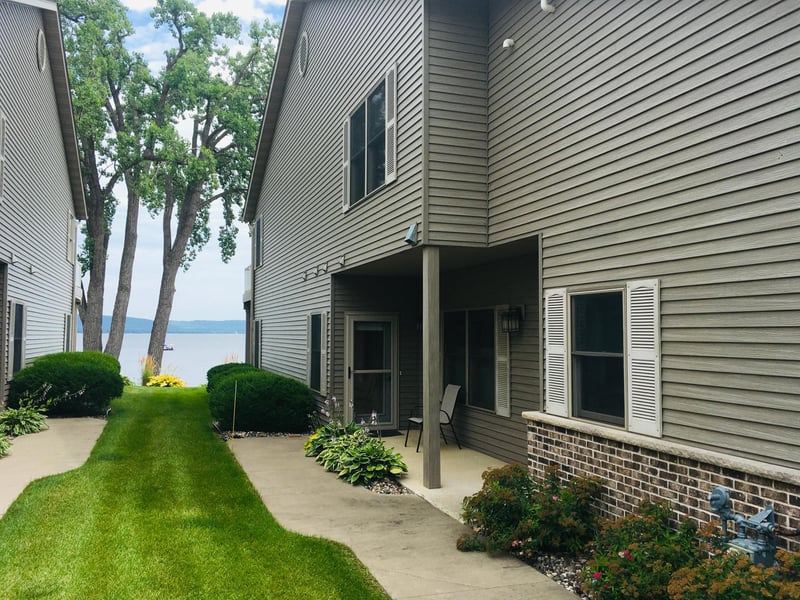 2031 S Oak St, Lake City, MN 55041