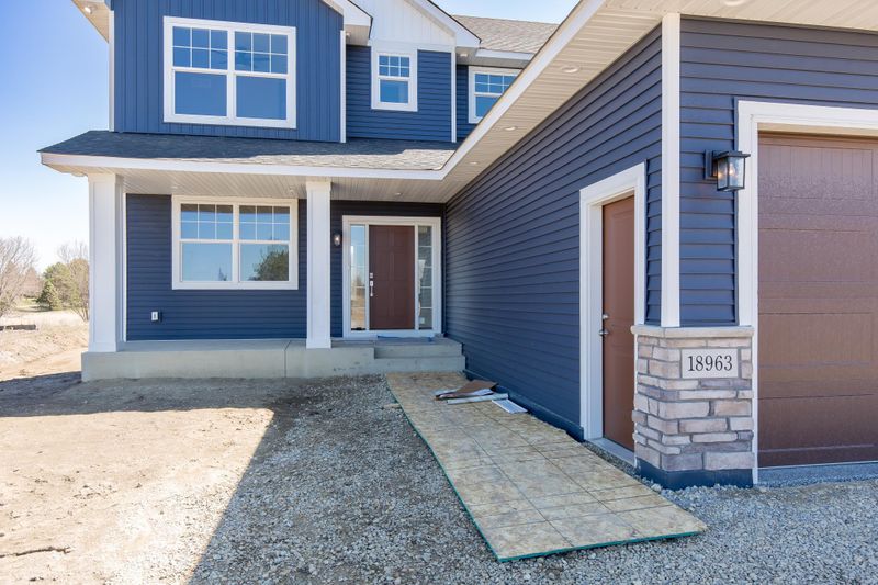 18963 Vergus Ave, Prior Lake, MN 55372