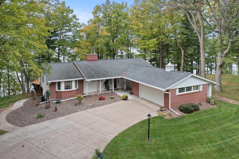 2275 Jeffery Blvd, Cumberland, WI 54829