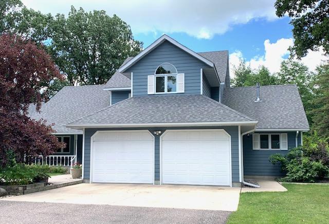 707 11th Ave SE, Roseau, MN 56751