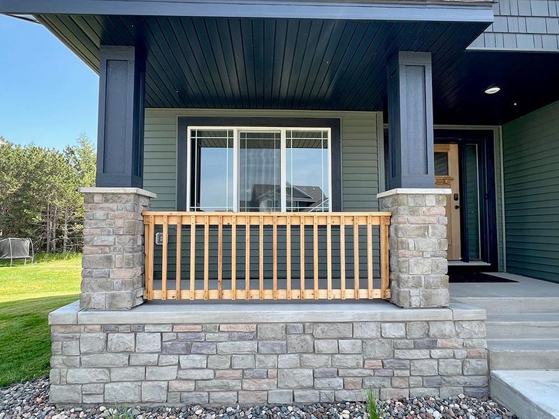 6684 Heritage Ave, Hugo, MN 55038