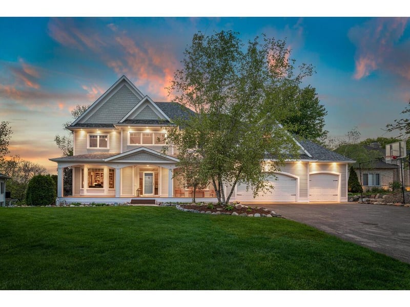 600 High Ridge Cir, Mendota Heights, MN 55118
