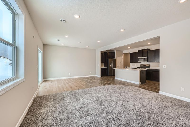 9083 Granada Ave S, Cottage Grove, MN 55016
