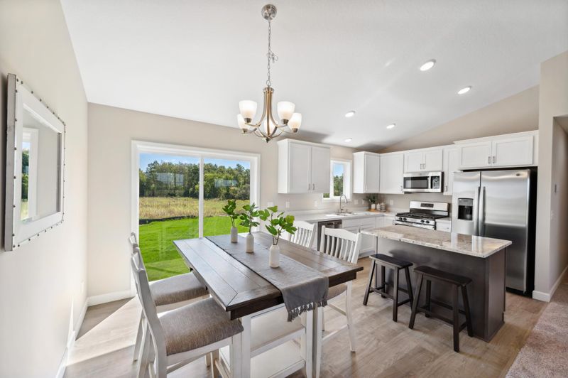 1347 Oak Ridge St, Hanover, MN 55341
