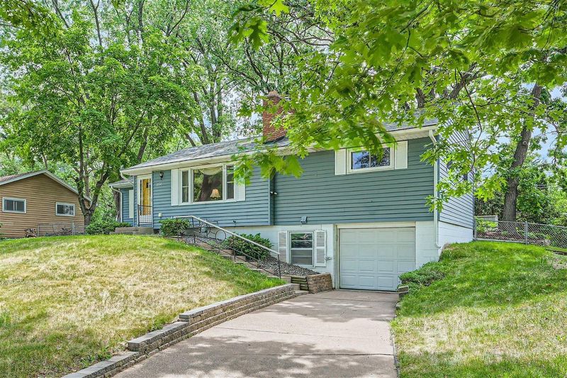 2600 Martin Way, White Bear Lake, MN 55110