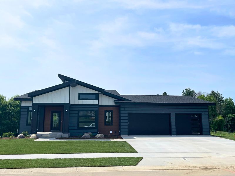 3230 Bella Terra Rd NE, Rochester, MN 55906