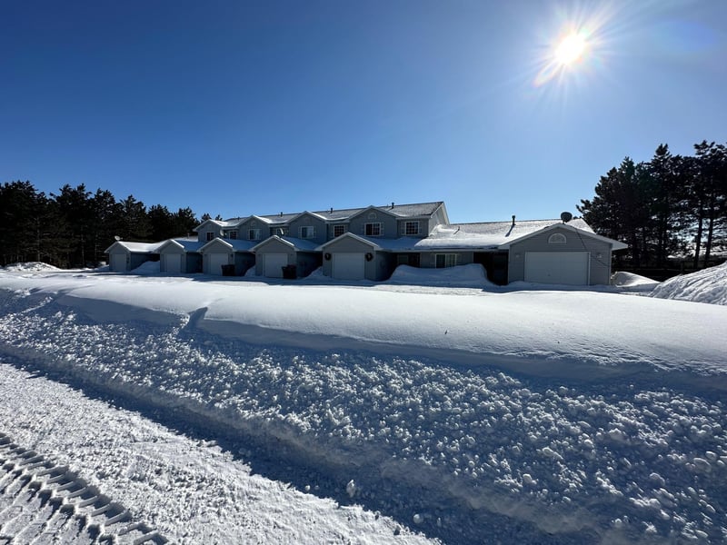 1702 8th St NE, Staples, MN 56479