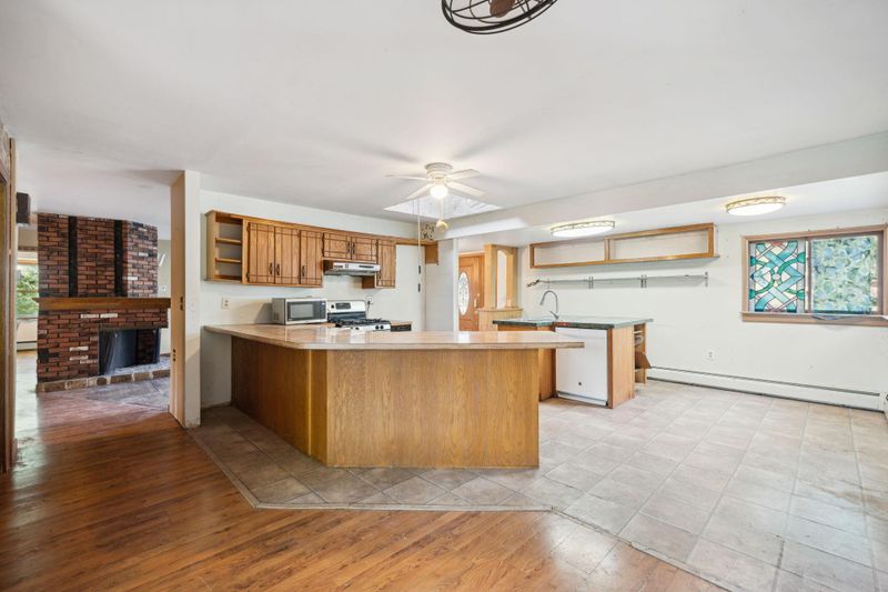 1916 Audrey Dr, West Saint Paul, MN 55118