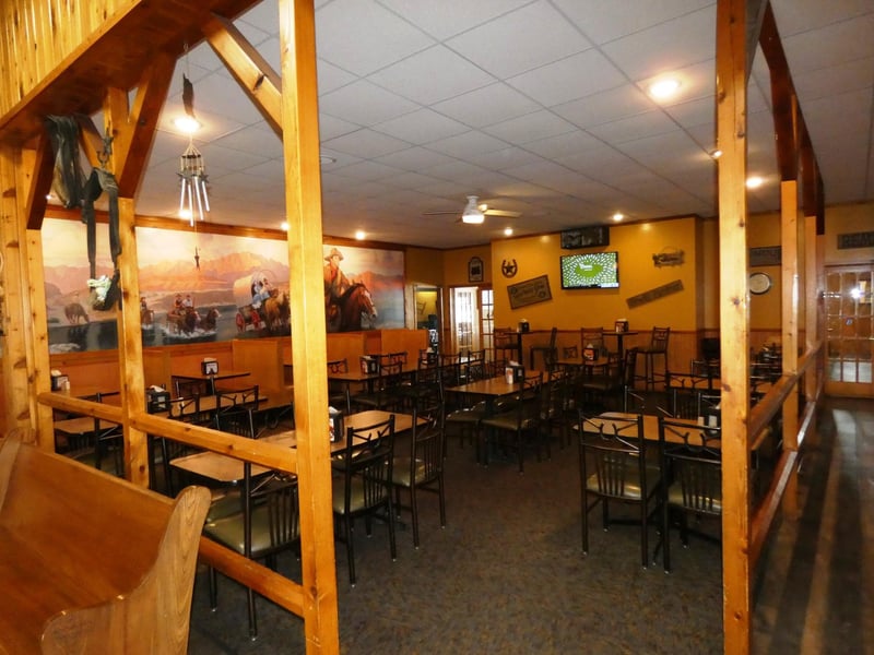 2306 Broadway Ave, Slayton, MN 56172