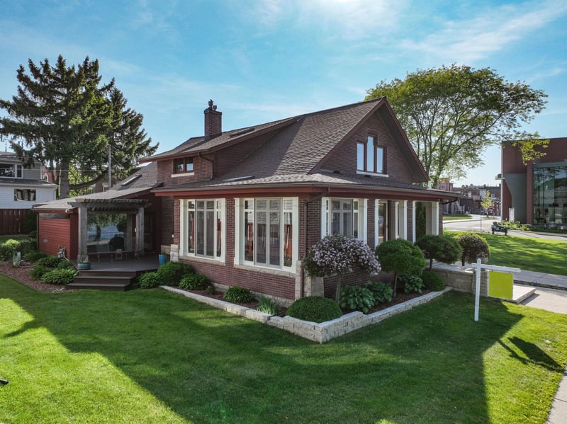 112 Lawrence Blvd E, Wabasha, MN 55981