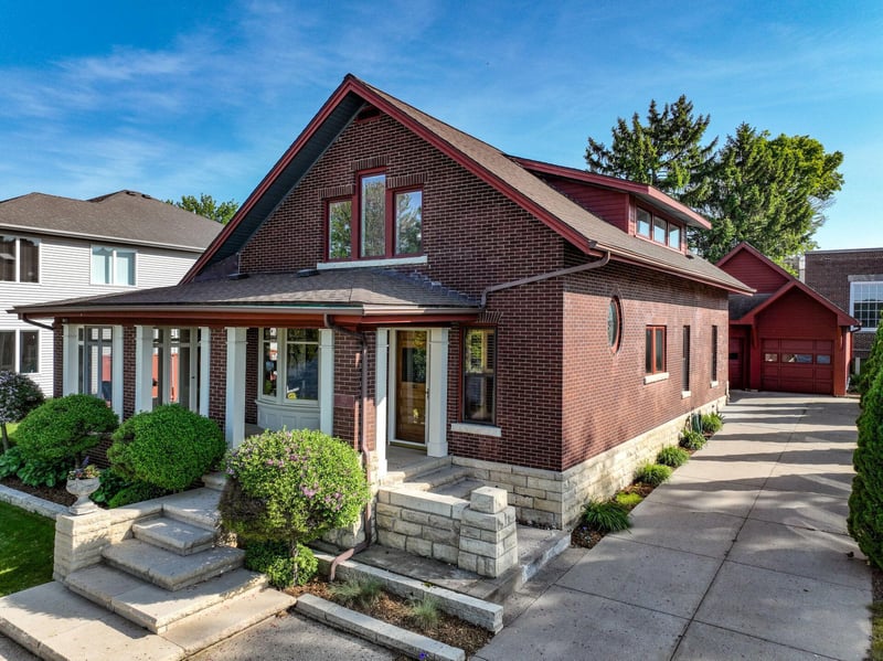 112 Lawrence Blvd E, Wabasha, MN 55981
